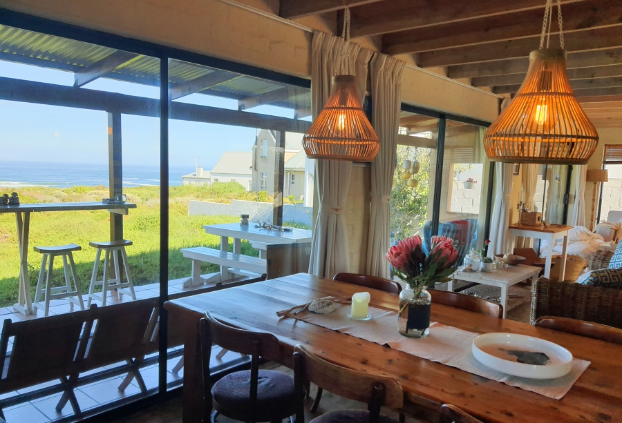 7 Bedroom Property for Sale in Grotto Bay Western Cape